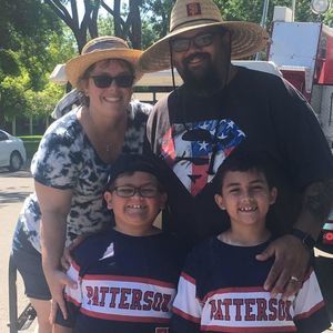 Meet your Posher, Lindy